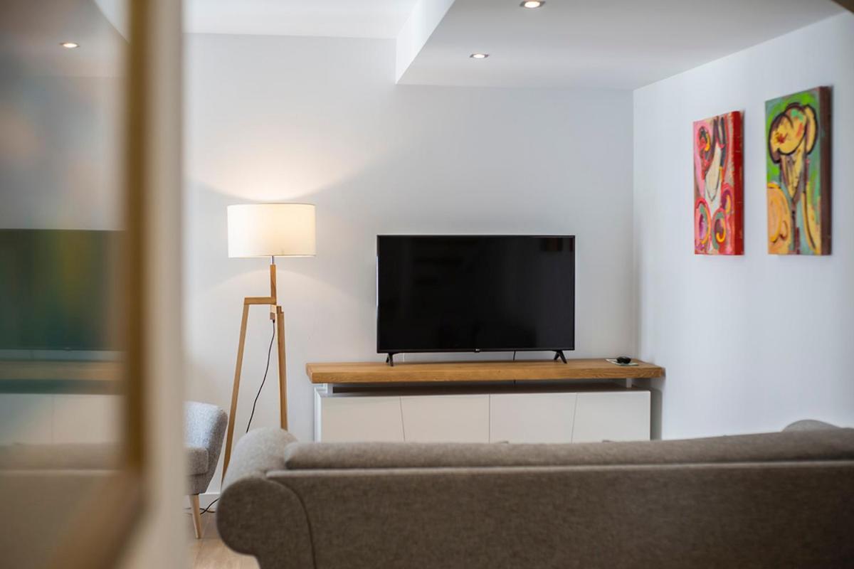 Private & Pool Goyeneta Sevilla Urban Apartment Exterior photo