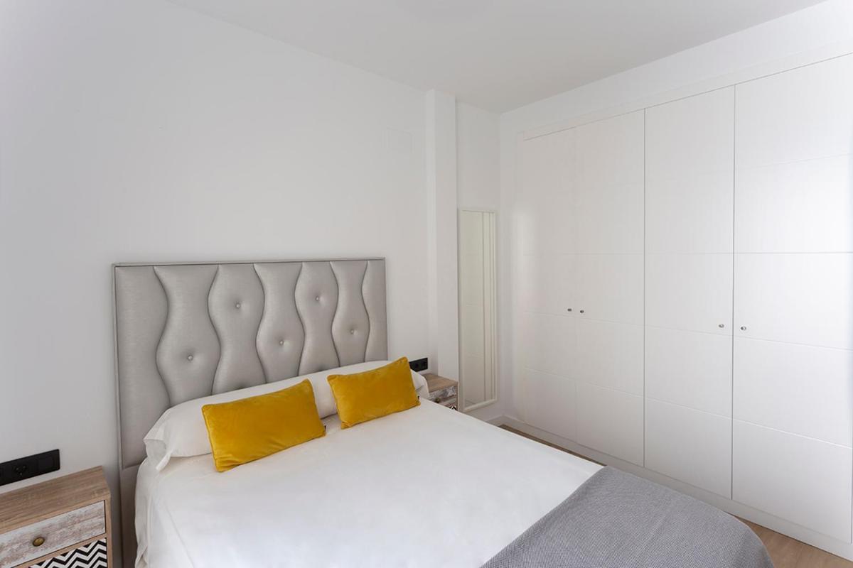 Private & Pool Goyeneta Sevilla Urban Apartment Exterior photo