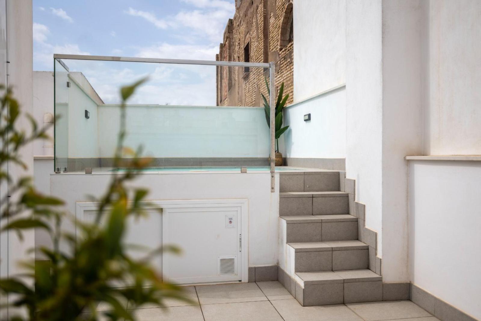 Private & Pool Goyeneta Sevilla Urban Apartment Exterior photo